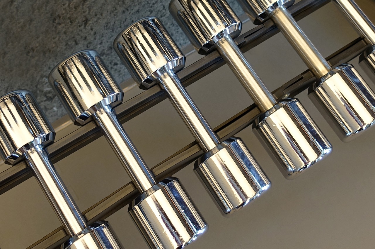 週何回の筋トレが効果的？頻度や間隔についてトレーナーが徹底解説